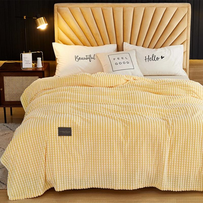 

1pc Thickened and Warm Solid Color Throw Blankets Bed Cover Fluffy Coral Velvet Blanket Air-Conditioned Flannel Plush Comfortable Home Bed Sheets 120*200cm