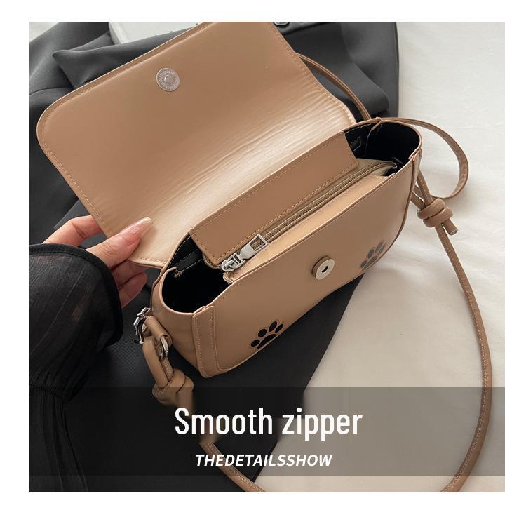 Sweet & Cute Women's Handbag - Exquisite Little Bear Shoulder & Crossbody Bag