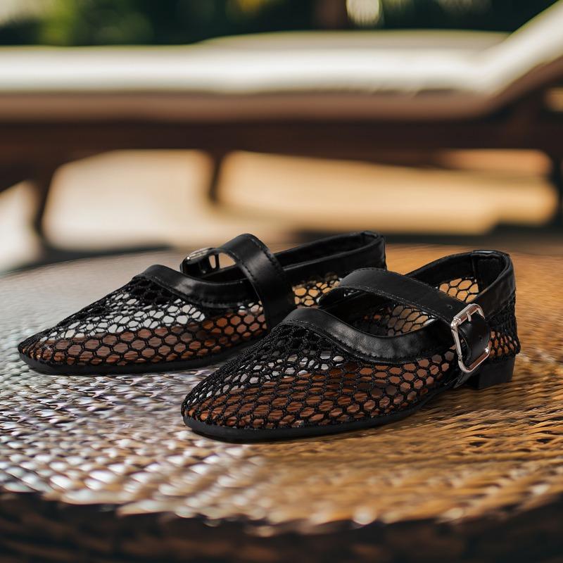 Fashion Beach Sandals Women Ladies Solid Colour Breathable Hollow Mesh Buckle Flat Bottom Large Size See-Through Casual Shoes For Women