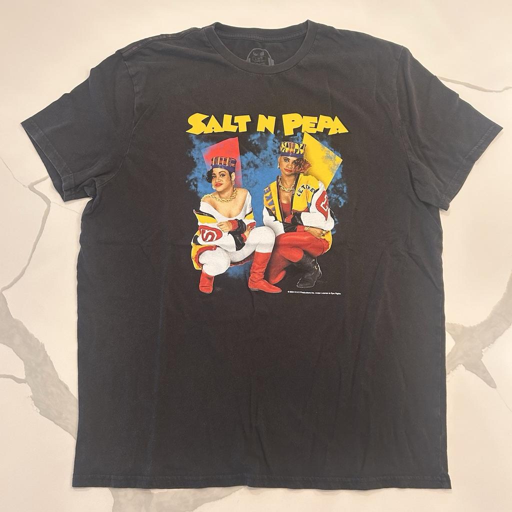 Salt N Pepa 2024 Tour Merch Rap T-shirt. XL Unisex T-Shirt