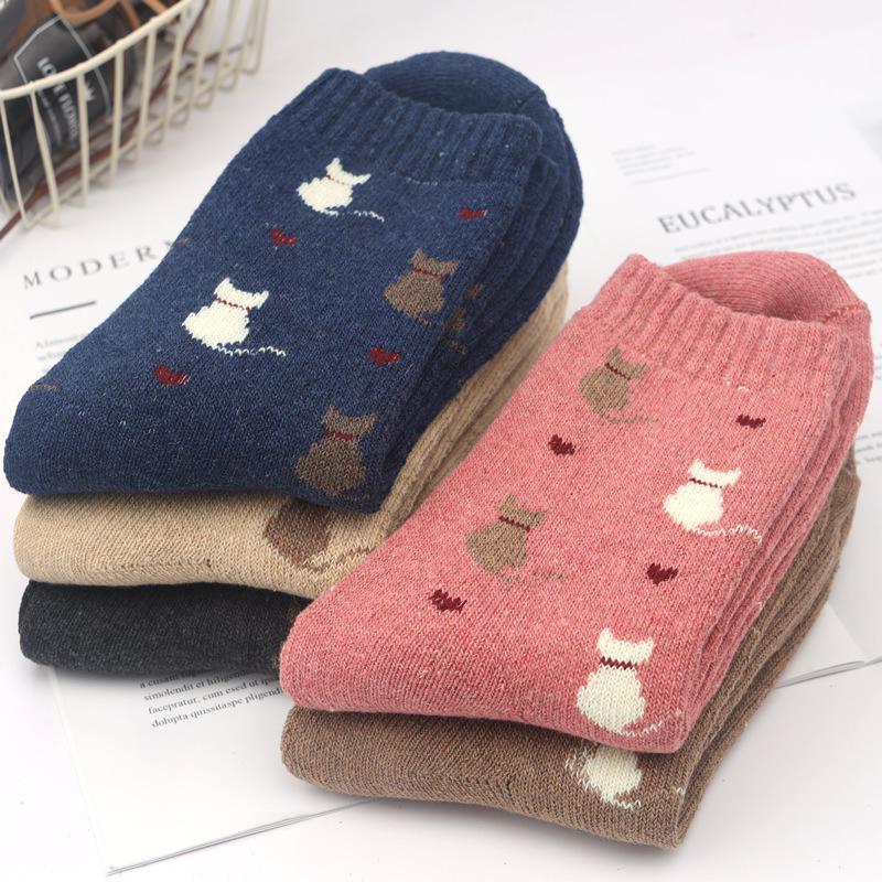 5 Pairs Winter Men's Socks Thicken Sheep's Wool Socks Warm Women Retro Style Colorful Fashion Man Socks for Snow Boots