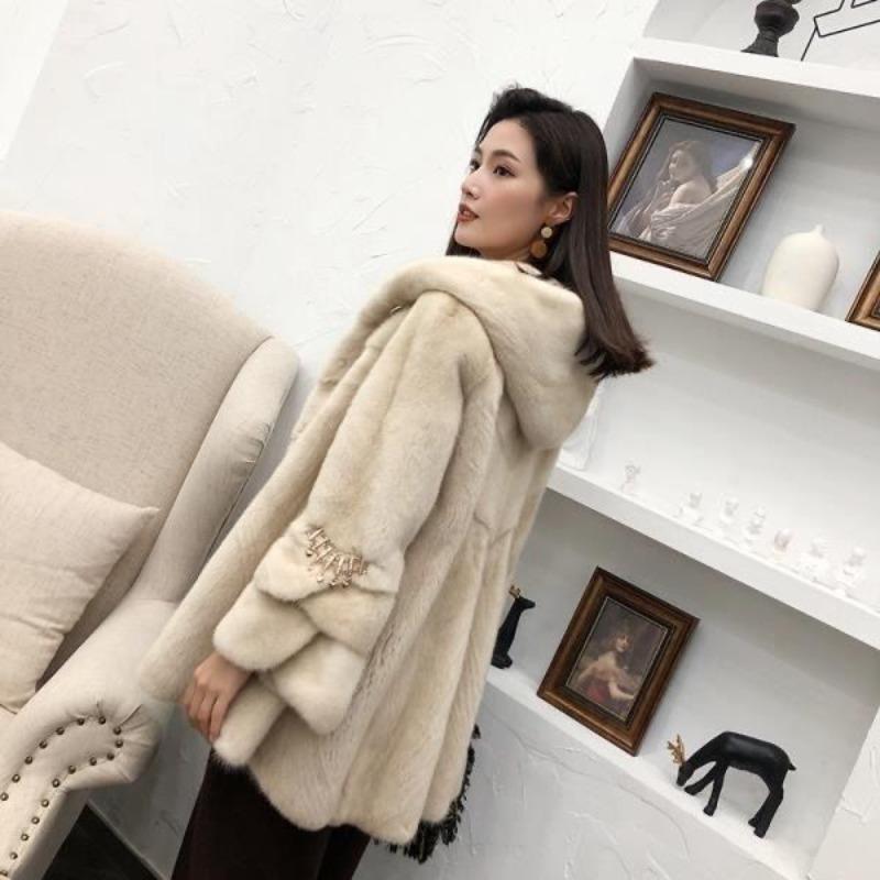 

Зимнее новое бархатное пальто из искусственного меха норки, женское пальто с капюшоном, уменьшающее возраст, женское средней длины, трендовое one size fits all