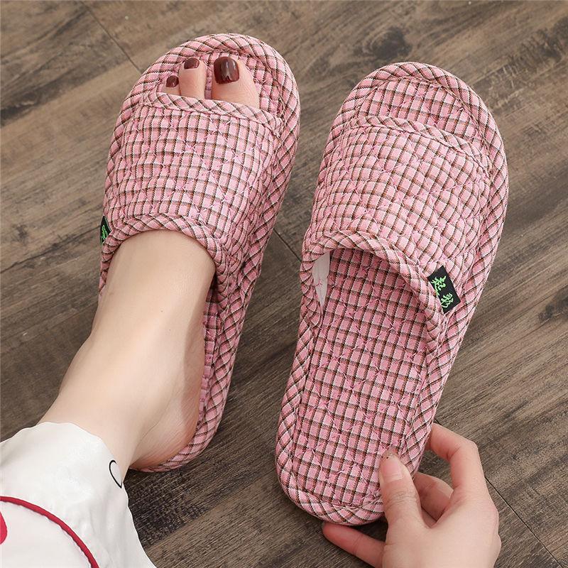Cloth bottom slippers couple fresh and versatile home indoor silent silent does not hurt the wooden floor men's and women's four seasons