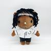 2025 Nouveau Kendrick Lamar Porte des Vêtements Blancs Garçon Poupée en Peluche Figure Jouet en Peluche Mignon Cadeau d'Anniversaire pour Garçons Filles