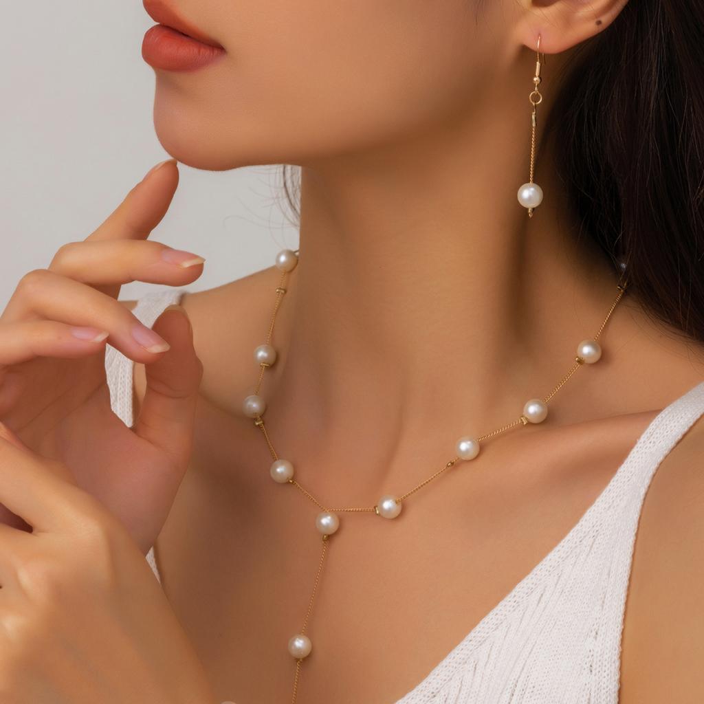 Pearl bracelet, earrings, necklace set, European and American e-commerce jewelry pendant, alloy light luxury earrings.