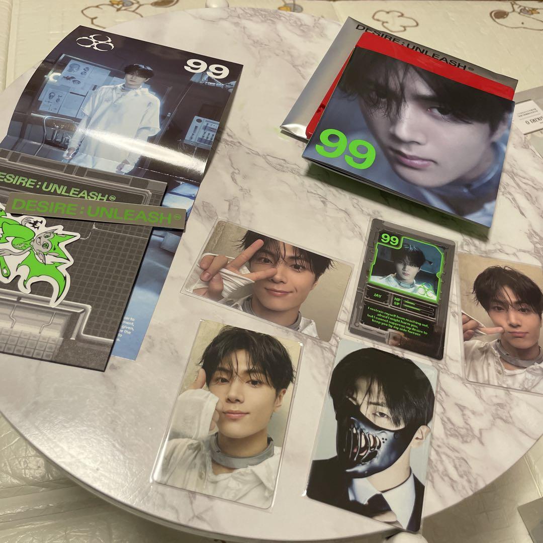 

[Б/У] ЖЕЛАНИЕ: РАСКРОЙТЕ Набор торговых карт Jay