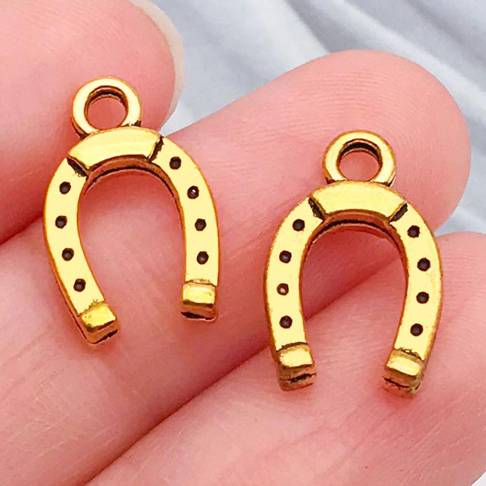 Cross-border Cowboy Western Bracelet: Horseshoe, Hat, Cactus Alloy Pendants for DIY Jewelry.