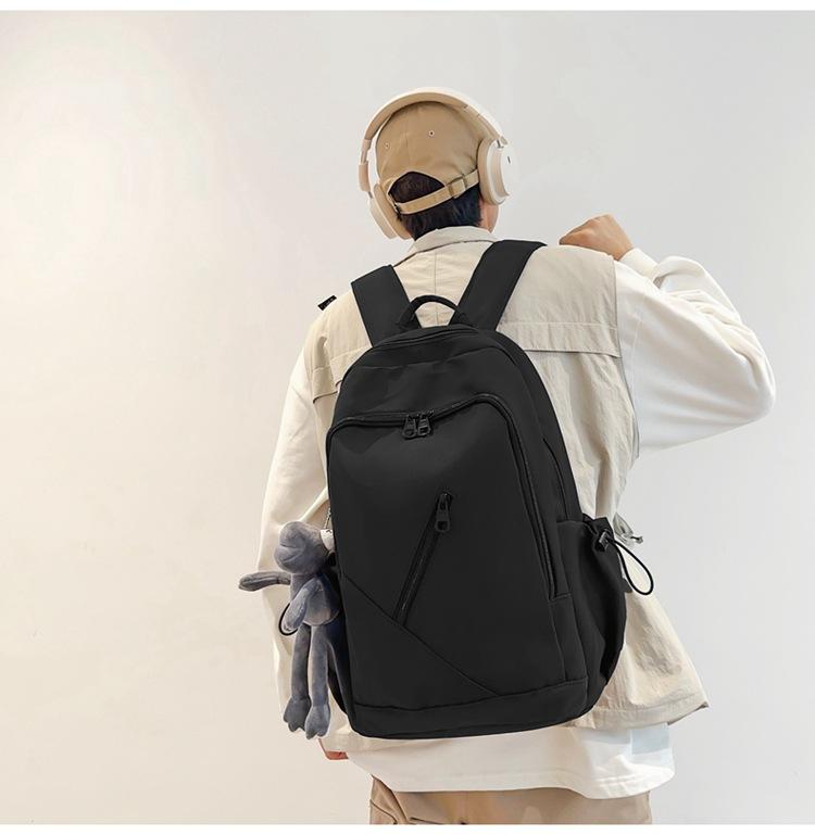 Einfarbiger Schulrucksack für Mittelschüler