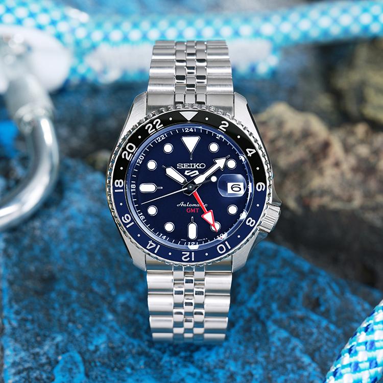 SEIKO 5 NEW SPORT Mechanical Movement Stainless Steel Strap Watch Men's Watches Blue Dial SSK003K1