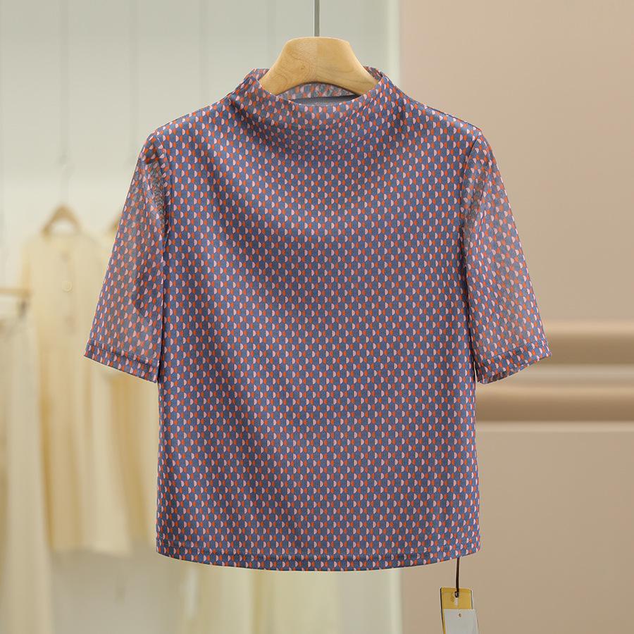 

Женская приталенная футболка Jiabei Yifei в клетку с цветовыми блоками - Коллекция Осень 25 S