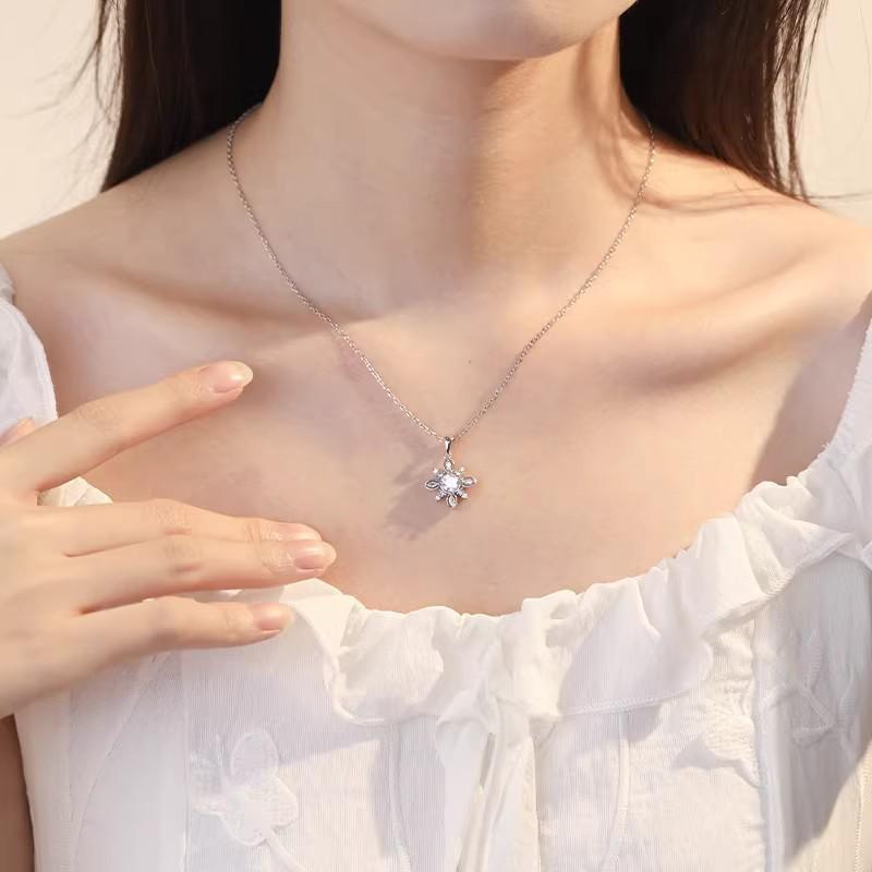 S925 Sterling Silver Snowflake Zircon Necklace - Fashionable Romantic Clavicle Chain 2025
