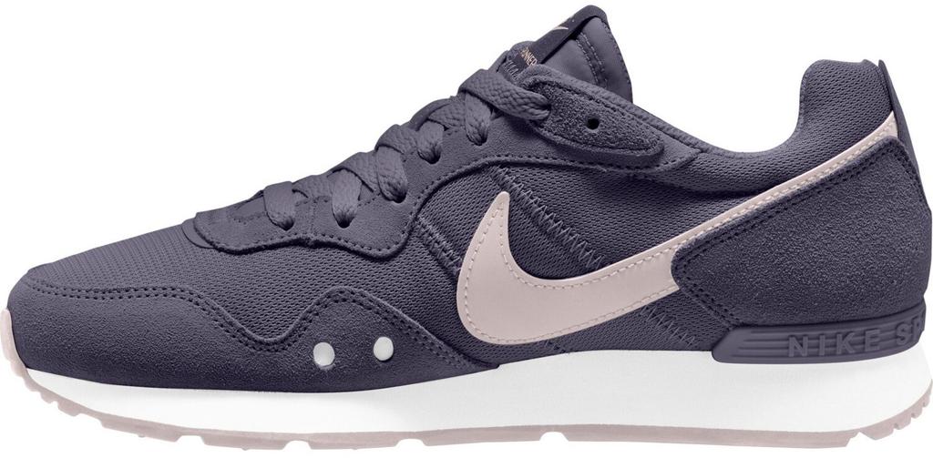 Кроссовки Nike Venture Runner Women