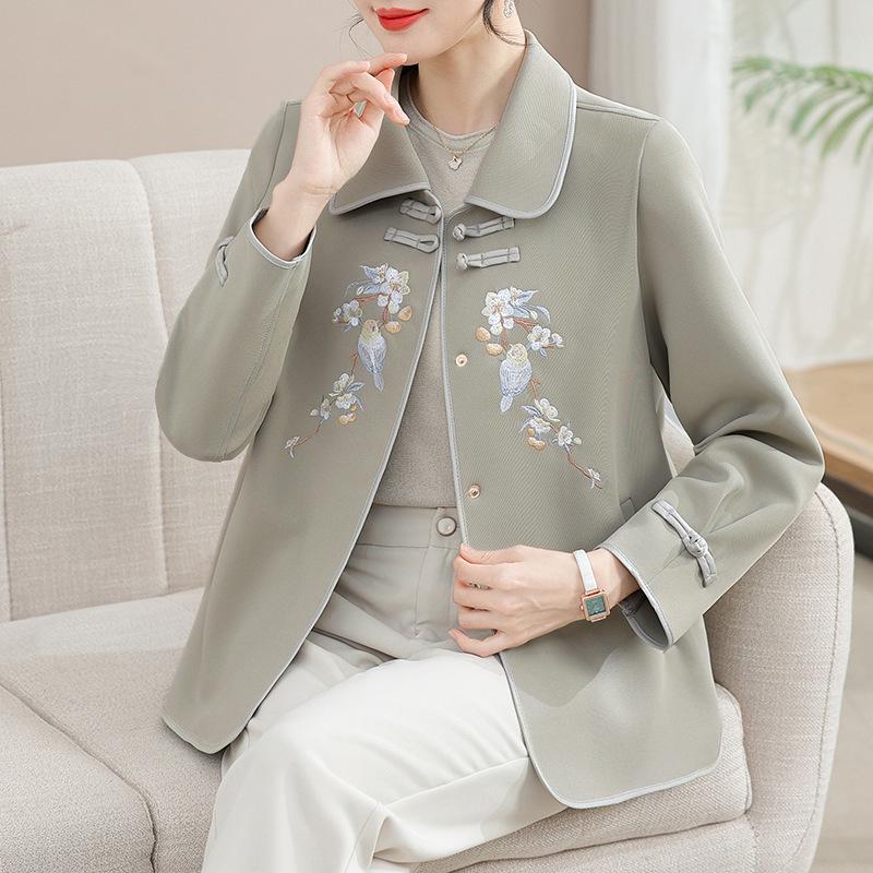 

Spring 2026 Petite Mom Lightweight Jacket for Middle-Aged Women - Stylish Short Outerwear for Spring/Autumn 3XL