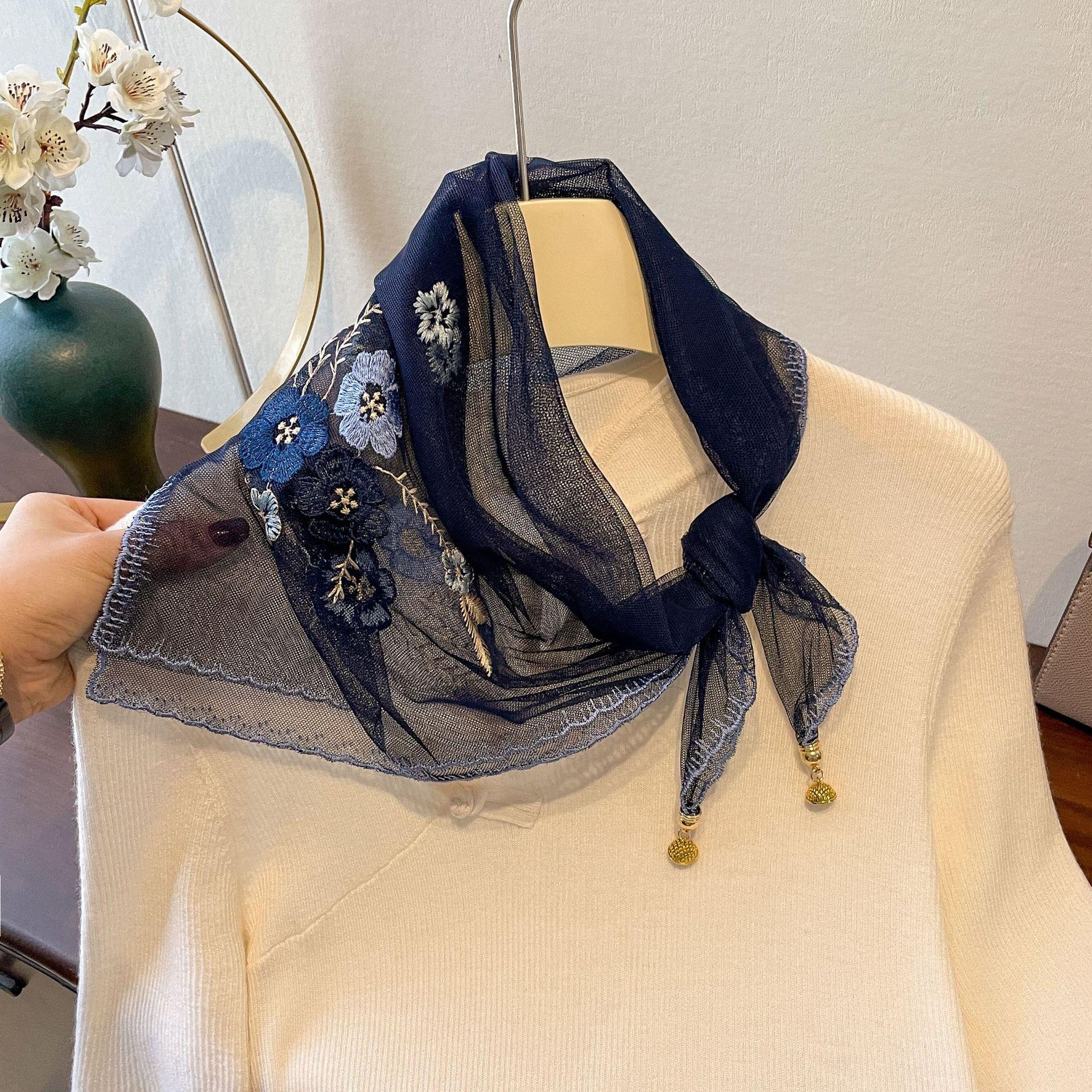 

Новый женский кружевной квадратный шарф, высококачественный тонкий платок, шарф с магнитной пряжкой, вышитый шарф для женщин 70*70cm