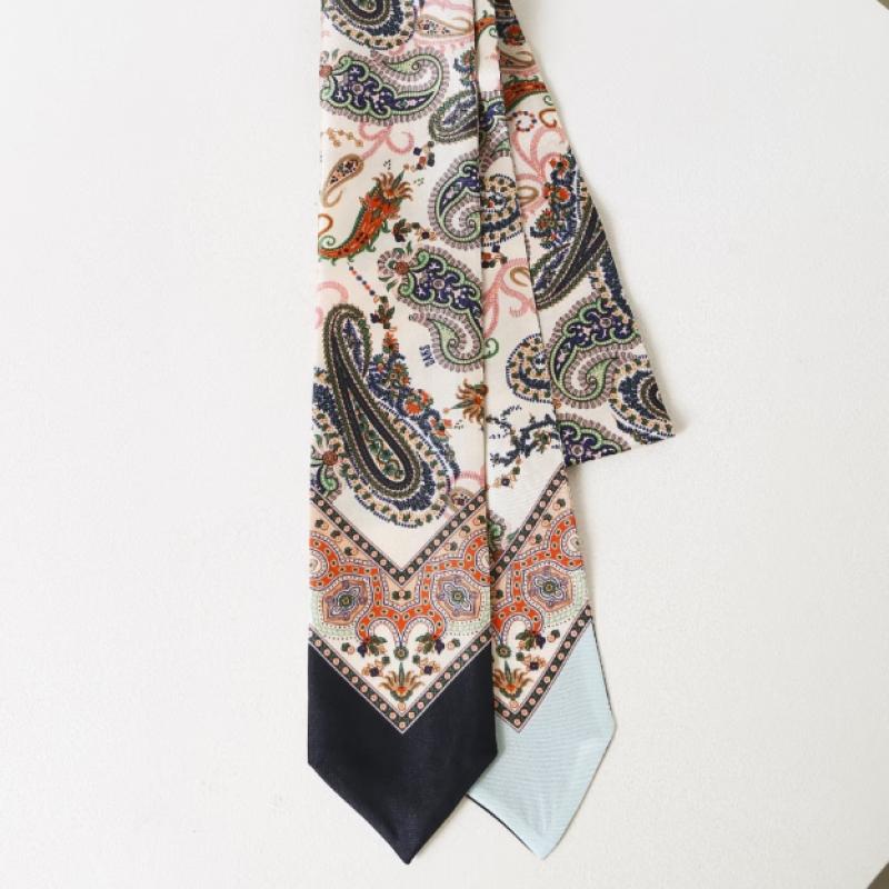 Daks Navy Silk Twilly Scarf Paisley Dcsc6e552n2