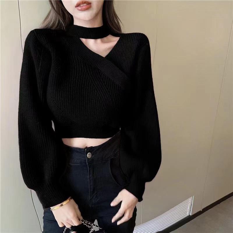 Autumn And Winter New Design Sense Hanging Neck Sweater Women's Fashion V-neck All-match Slimming Clavicle Knitted Top