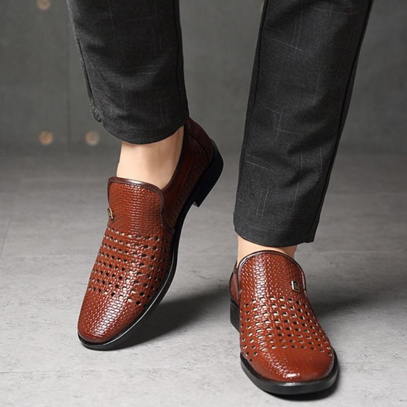 2025 Summer Men's Loafers New Hollow Breathable Slip-on Sandals Comfortable Soft Sole Business Formal Shoes Sandalias De Hombre
