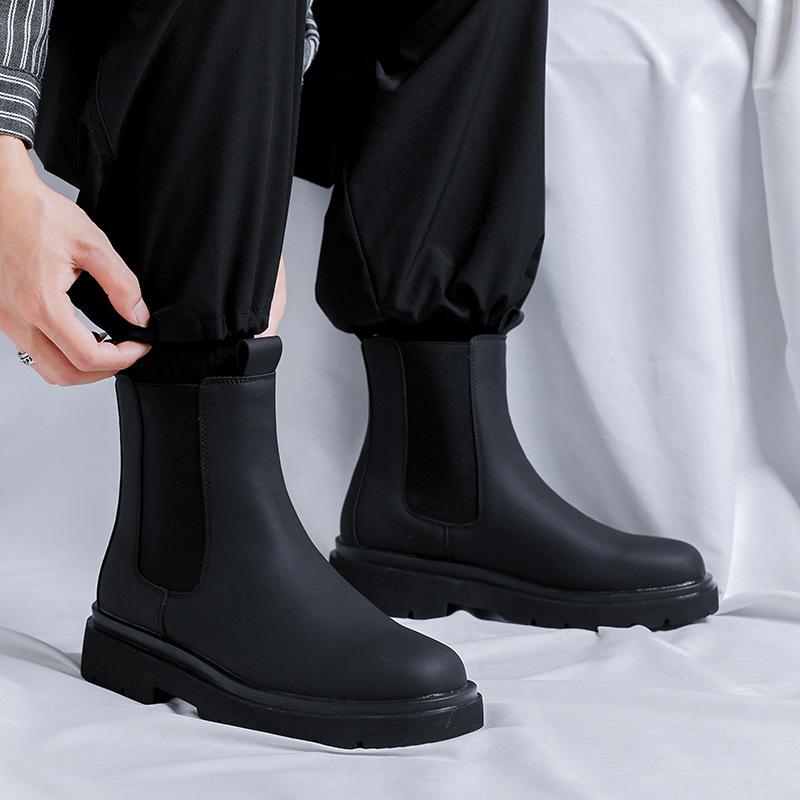 2025 Chelsea boots men's British style overalls leather shoes men's autumn and winter trend Martin boots 9886-R