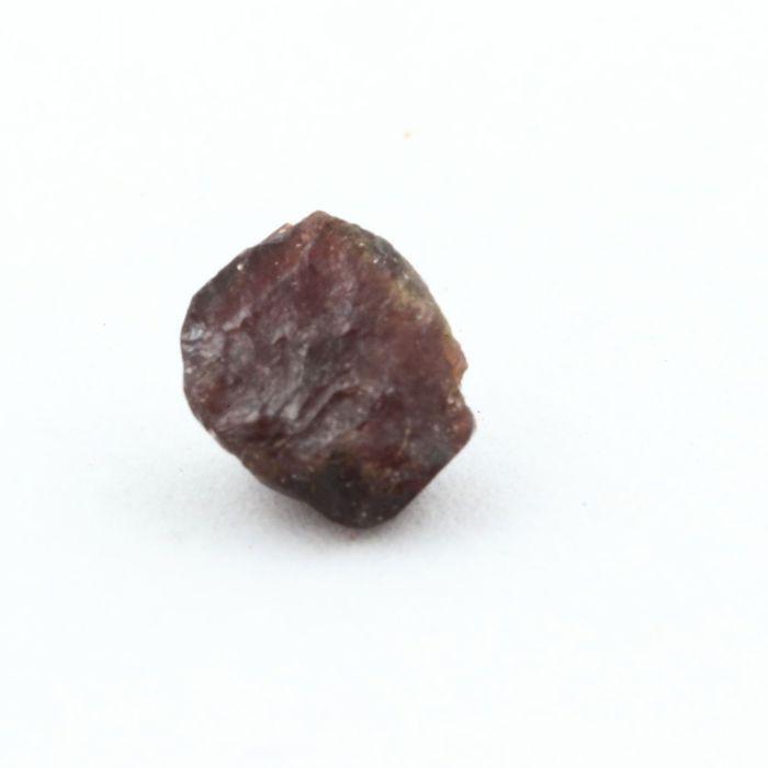 Pierres et Minéraux. Grenat. 0.600 ct. Skardu Area, Gilgit-Baltistan, Pakistan.