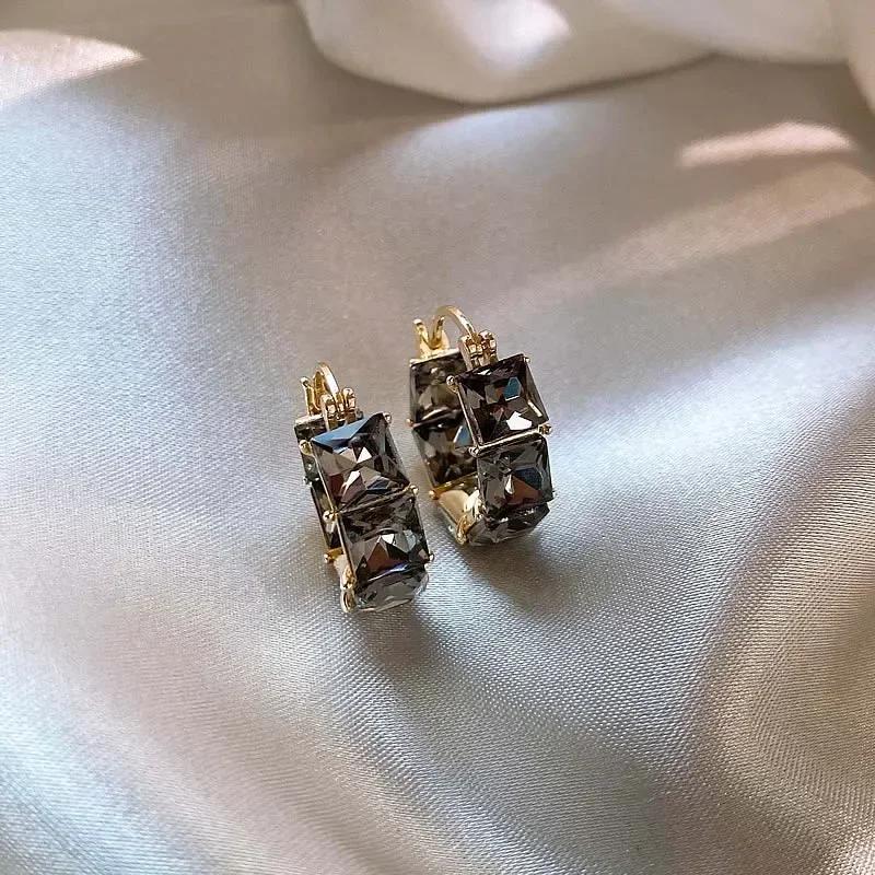 1Pc 2024 New Jewelry Vintage  Exquisite Zircon Round Earrings Wedding Party Black Square Crystal Hoop Earrings for Women Shiny