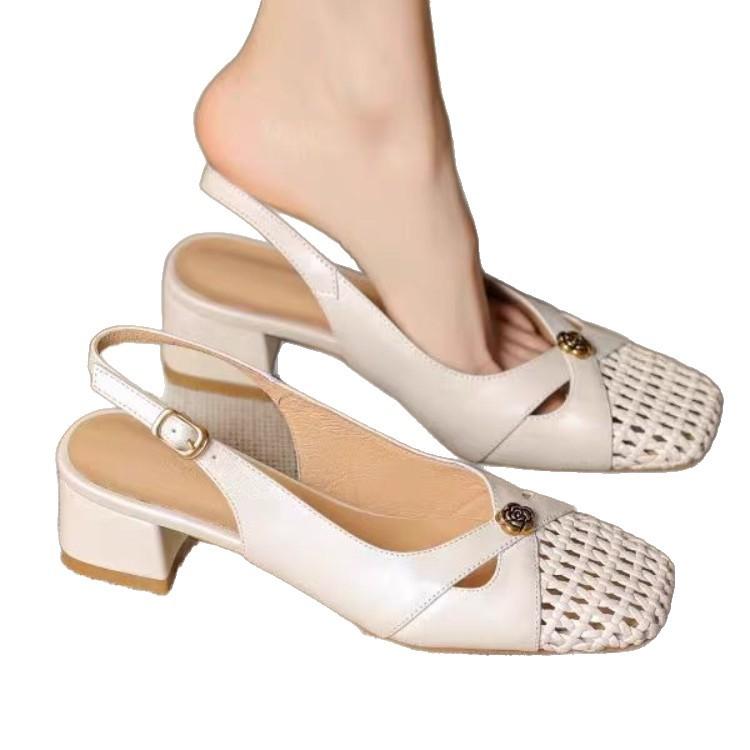 Hepburn Style Is Very Easy To Wear French Super Beautiful Soft Leather Hollow Woven Bag Head Sandals Women's Thick Heel 2025 Summer New Square Head