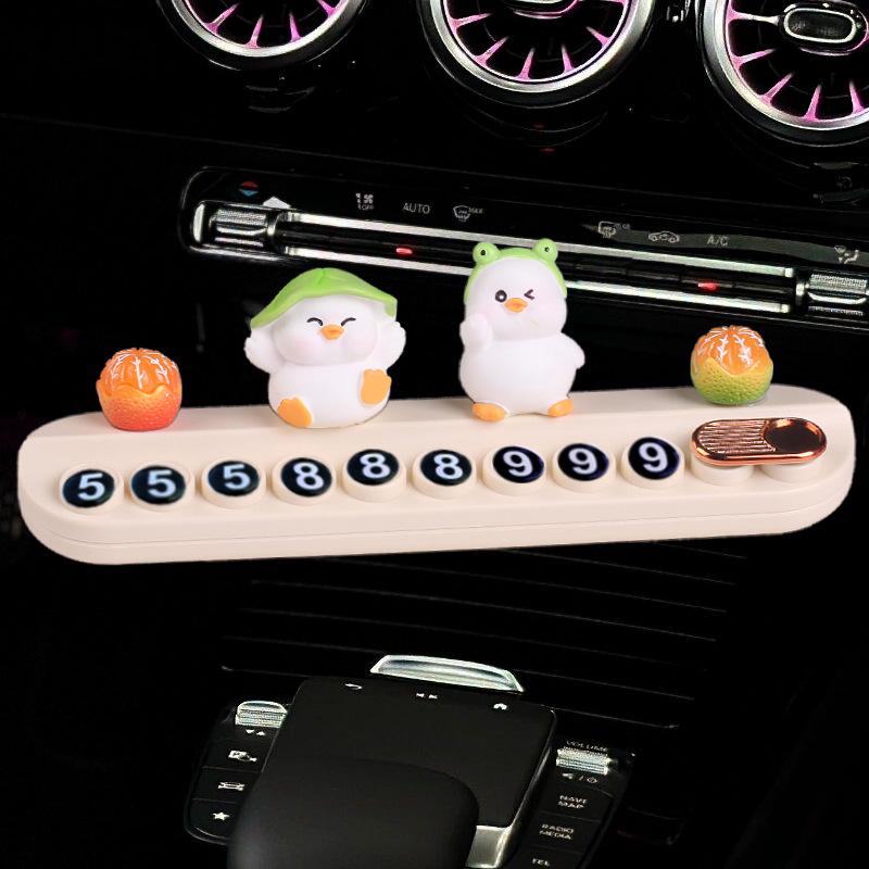 Dočasná parkovací cedule Šťastná kočka: Skrytá SPZ pro auto