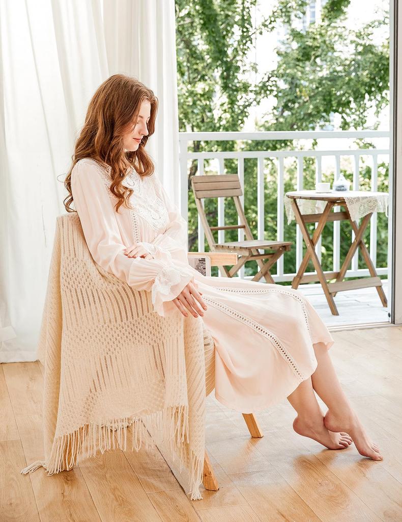 European Princess Cotton Lace Plus Size Retro Long Sleeve Nightgown - Soft Double Layer Homewear