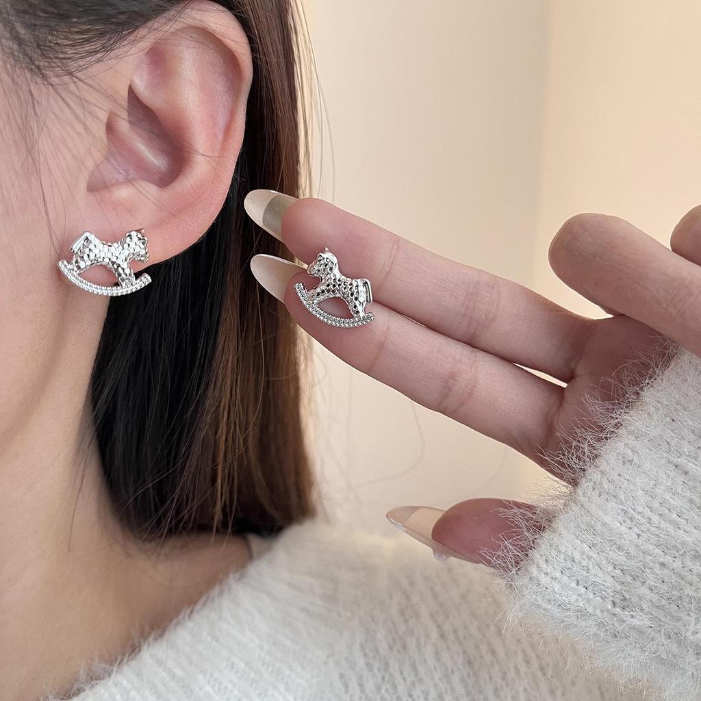 Year of the Horse 925 Sterling Silver Diamond Enamel Stud Earrings with Pearls - Retro High-End Design