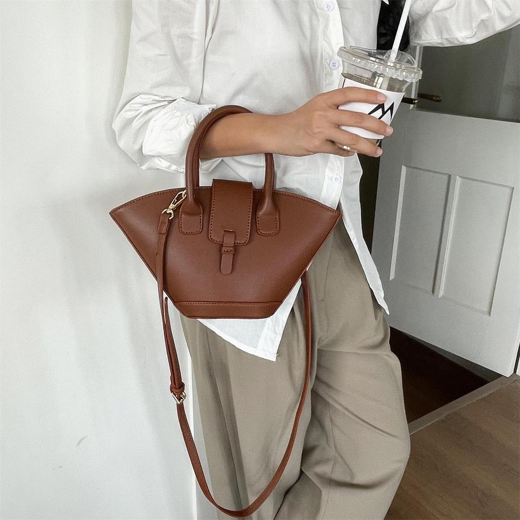 Korean Style Women's Fashion Handbag - Chic PU Crossbody Bucket Bag