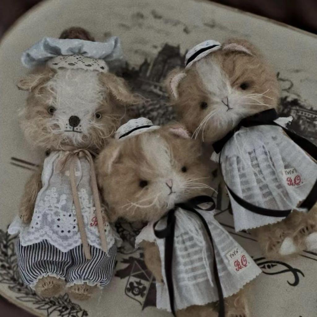 [USED] Artist Dog Plush Toy, Artist Bear, Overseas Artist, Dog Teddy Bear