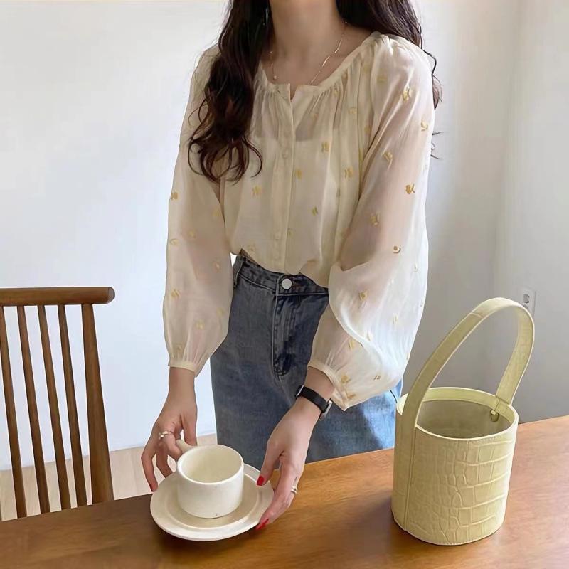 Embroidered Long Sleeved Shirt Women's Summer Thin Shirt Round Neck Slimming Loose Sun Protection Top