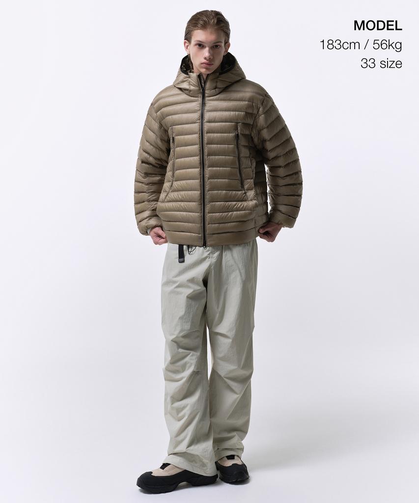 MUSINSA STANDARD [City Leisure] Fleece-Lined Wide Belted Parachute Pants [Dusty Cream]