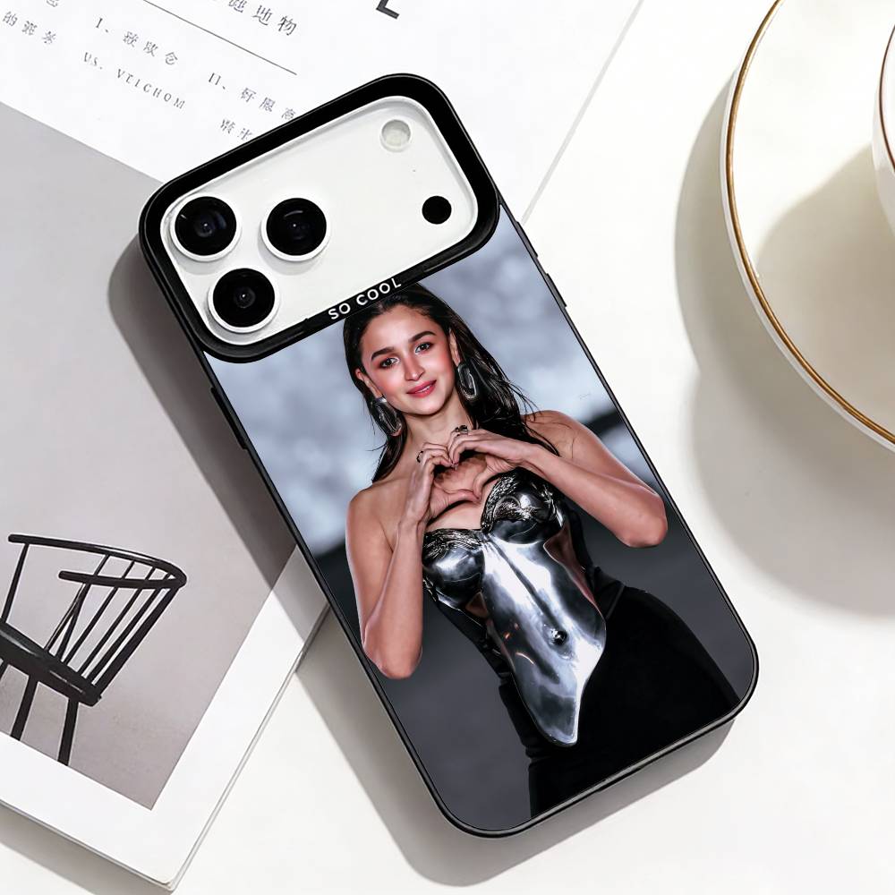 

Чехол для телефона A-Alia B-Bhatt Роль Гангубай Для iPhone17,16,15,14,13,12,11 Plus,Pro Max Черная рамка Посеребренная крышка iPhone11PROMAX