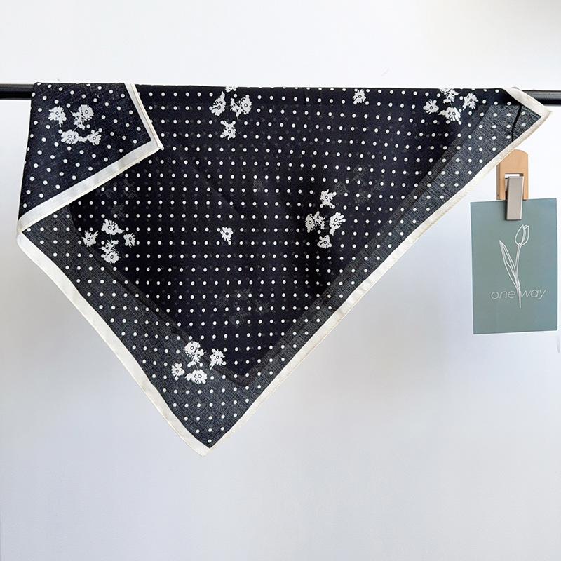 Korean Simple High-end Polka Dot Printing Small Square Scarf Women's Autumn Fashion Versatile Headscarf Multi-purpose Scarf Shawl