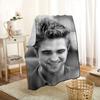 Neuer Artikel Robert Pattinson Decken Druck Weiche Decke Überwurf für Zuhause/Sofa/Bettwäsche Tragbare Reise Decke für Erwachsene 1208p