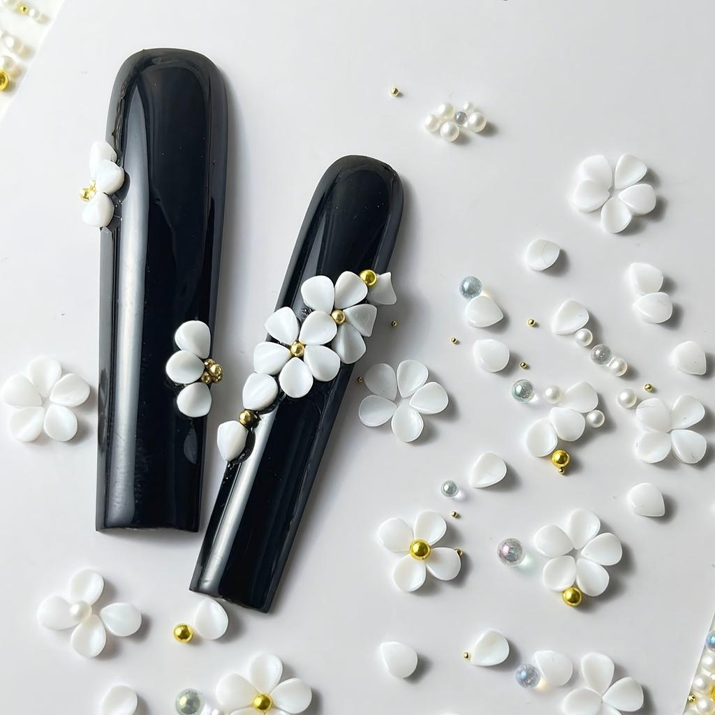 150pcs 3D Nail Art Charm Decoration Nail Rhinestones Acrylic Petals Nail Art Decorations Kit for DIY Nail Accessories