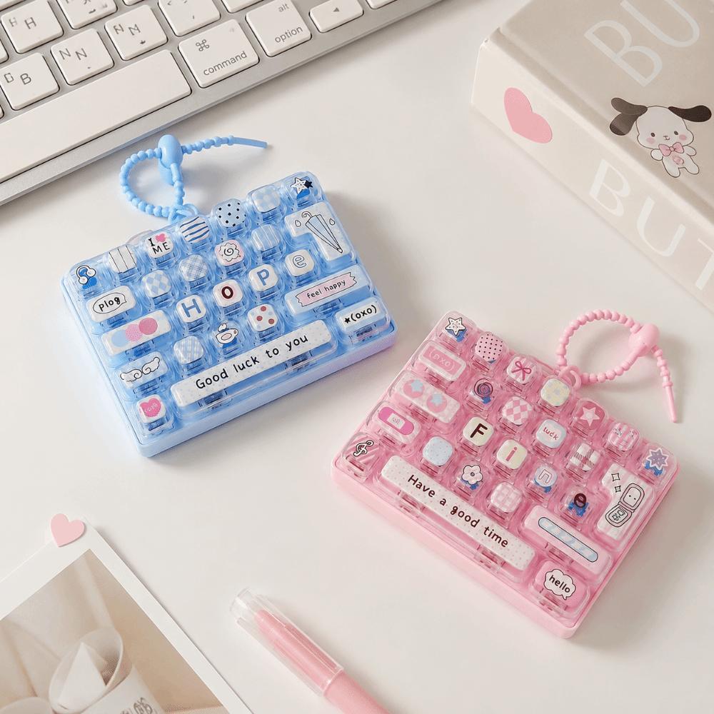 26-Key Mini Keyboard Pendant Cute Design Keyboard Keychain  Desktop Decoration