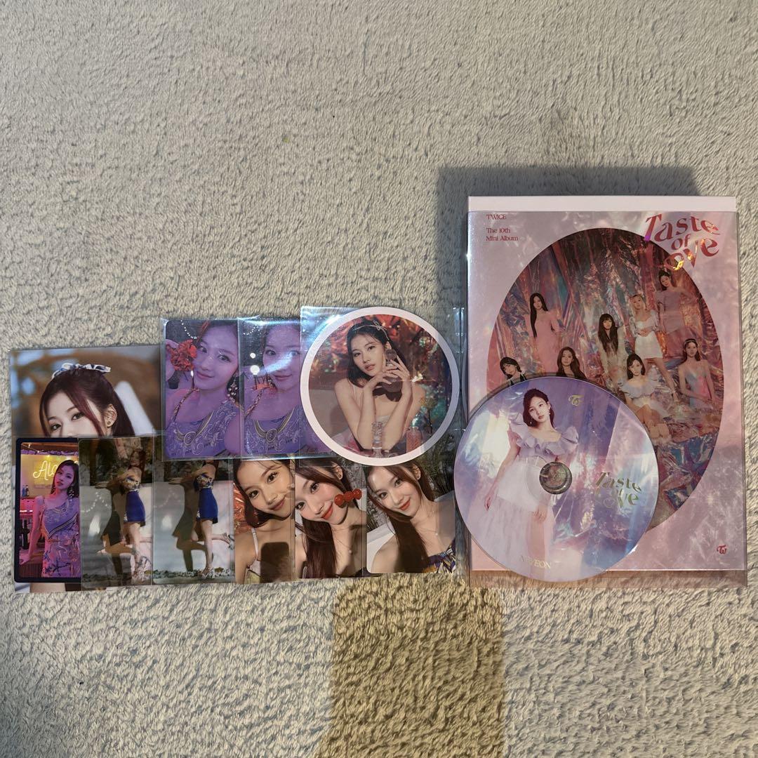 

[USED] TWICE taste of love tol album Sana complete