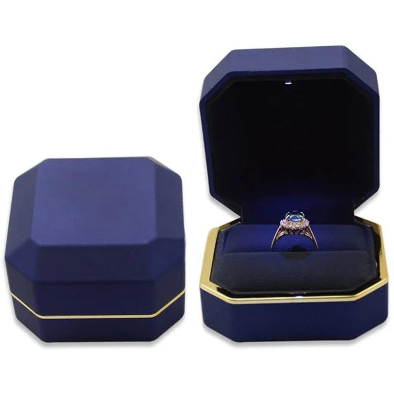 New 1PCS Ring Box Wedding Velvet Ring Case Organizer Jewelry Gift Box With Led Light For Proposal Engagement Ring Boxes