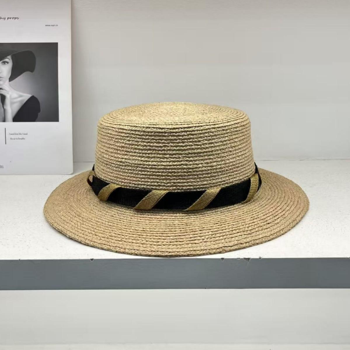 2026 Export High-end French Retro Flat Top Raffia Straw Hat, Women s Summer Beach Outing, Sunscreen Sunshade Straw Hat M(55-58cm)