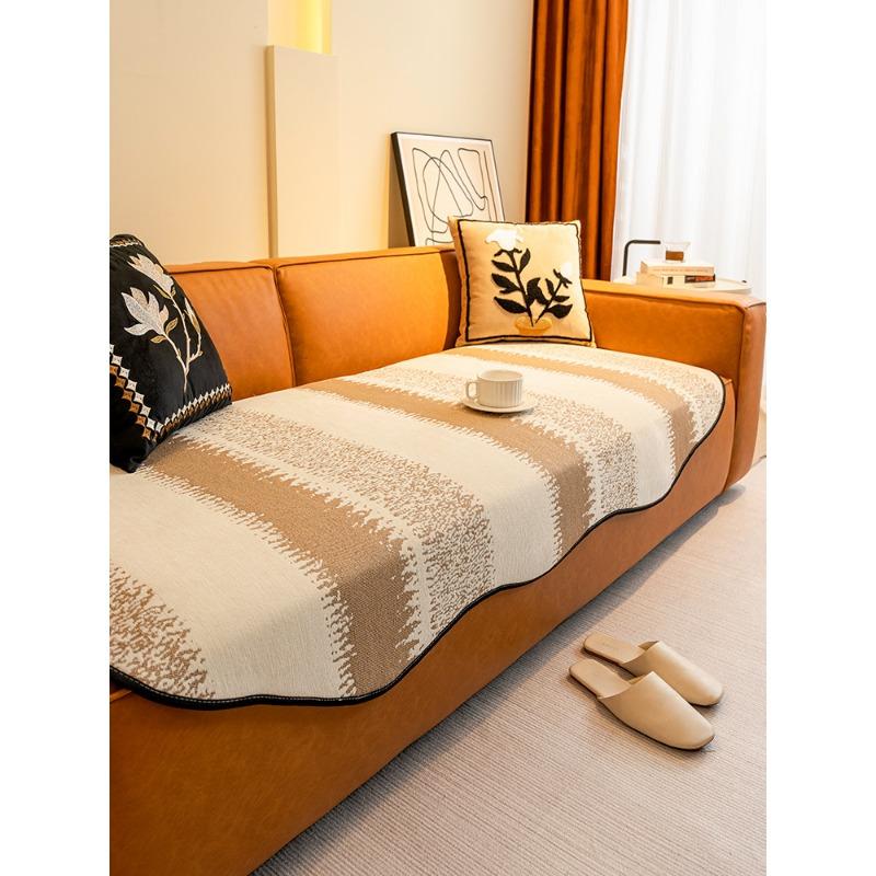 

Подушка для дивана специальной формы Four Seasons Универсальная нескользящая нецарапающаяся лампа Роскошный минималистичный стиль Прямой кожаный чехол для дивана 90*90cm