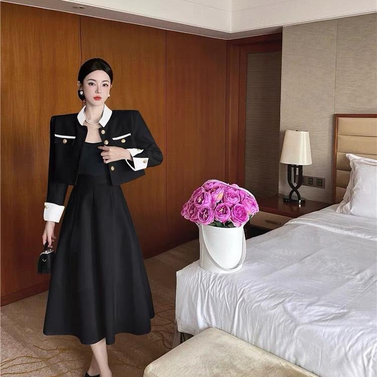 2024 Autumn/Winter French Style Socialite Suit: Short Jacket & Skirt Set for Women