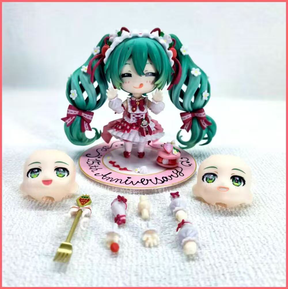 Hatsune Miku #1939 15Th Anniversary Strawberry Miku Anime Action Figure 10Cm 3.94In Collection Model Doll Toys For Anime Fans