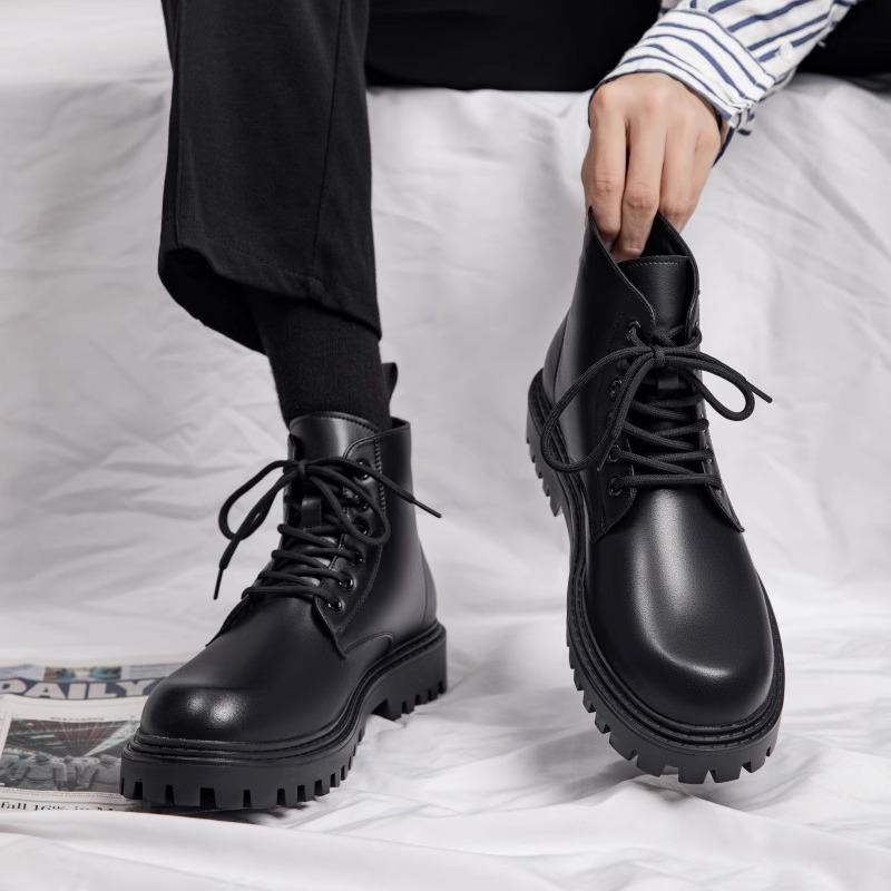 Fashion 2025 Autumn New Men's Leather Boots Autumn New British Style Men's Boots Solid Color Black Leather Surface
