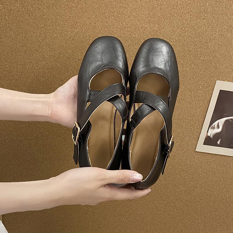 

Весна 2025 новые туфли Мэри Джейн в стиле мори, ретро, литературные, с круглым носком, с перекрестной пряжкой, женские, корейская версия, универсальные туфли-дудоу на плоской подошве 40 коричневый