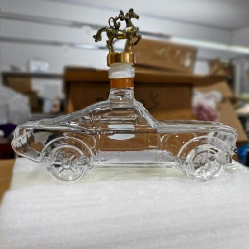 Police Car Whiskey Bottle Motorcycle Engine Wine Bottle V-twin Engine Bottle Handmade Engine Halloween Bar Whiskey Accessories