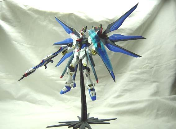 

[USED] MG Strike Freedom Gundam fully painted finished product
