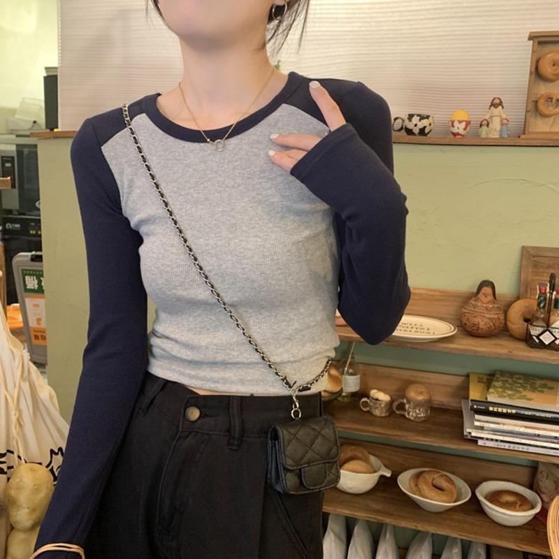 Early autumn new unique super good-looking contrasting colors front shoulder tight small long-sleeved inner bottom short T-shirt top