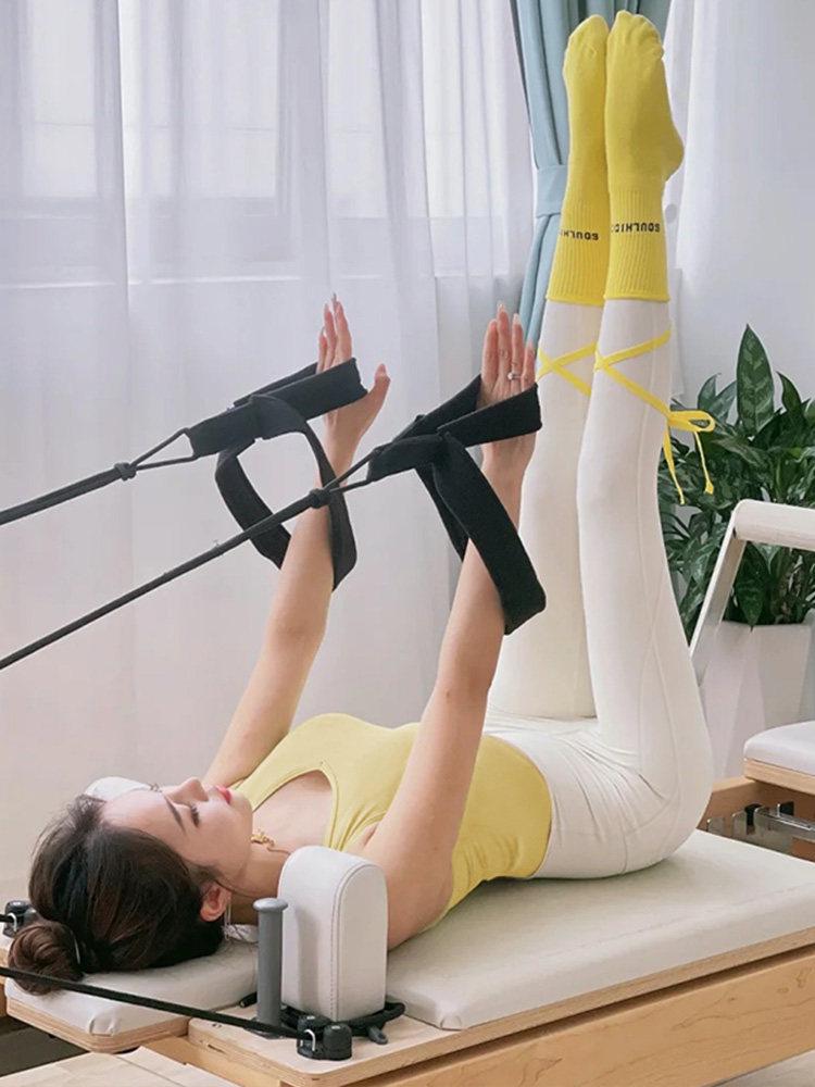 Stunning High-End Women's Yoga Set with Padded Tank Top for Pilates and Fitness