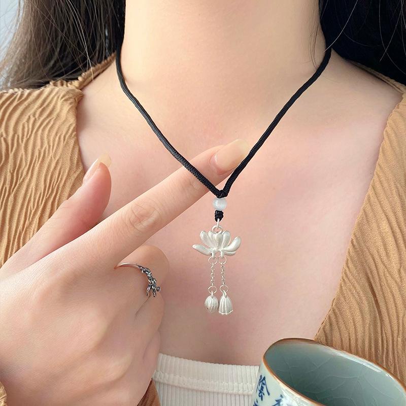 Neue Lotusblume im chinesischen Stil, Lotus-Markise, Quastenhalskette, Ethno-Stil für Damen, hochwertige Halsbekleidung